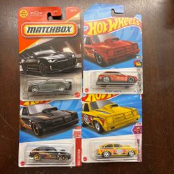 Hot Wheels & Matchbox Die-Cast Cars Lot of 4