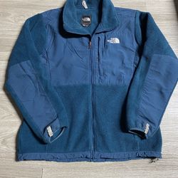 northface sweater 
