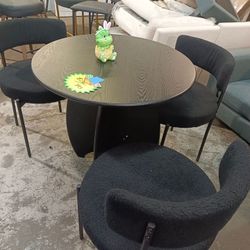 Round Conference Table for 4, Round Office Table for Training & Seminar, Conference Room Table for Negotiation, Multi-Purpose Business Tables for Conf