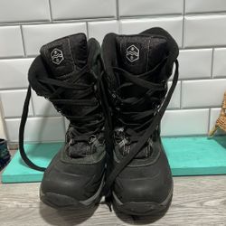 Khombu Men's Free Fall Extreme Winter Boots, Size 11 - Black/Green 11M