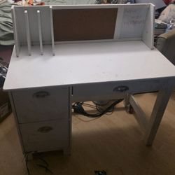 Kids Desk With Chair