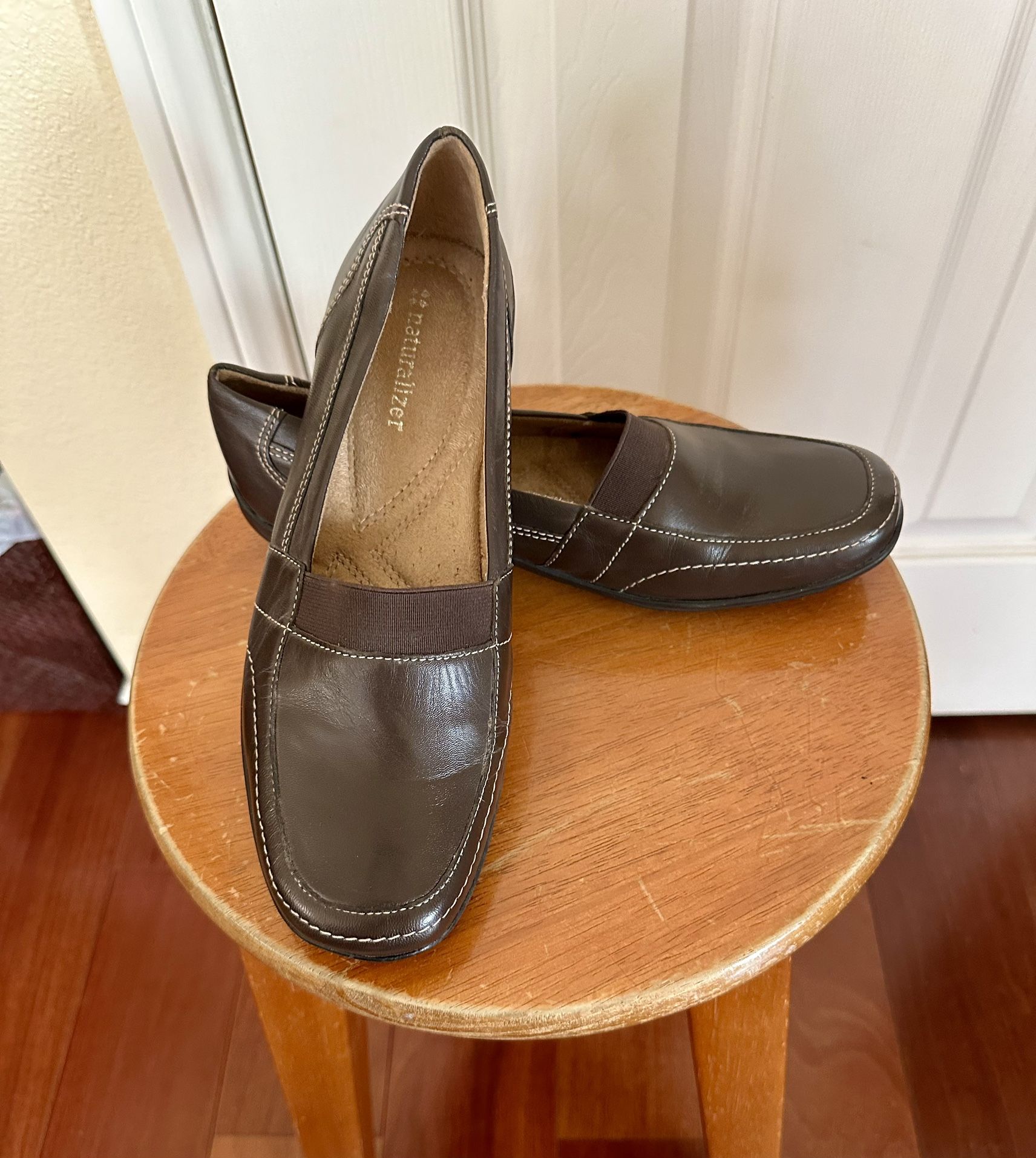 Brown Leather Shoes By Naturalizer