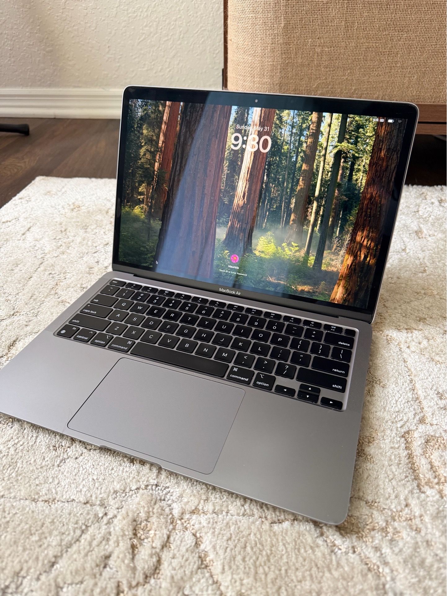 MacBook Air M1 8GB