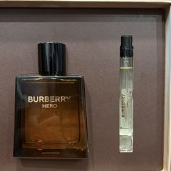 Burberry Hero Perfume Set