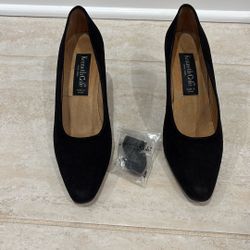 Ladies Pumps