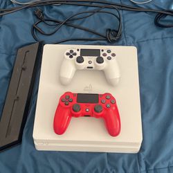 White PS4 Slim w/2 Controllers + Cables + Charging Station