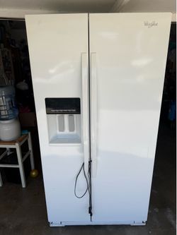 Whirlpool double door fridge
