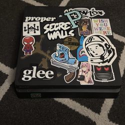 PS4 hdmi included power cord included