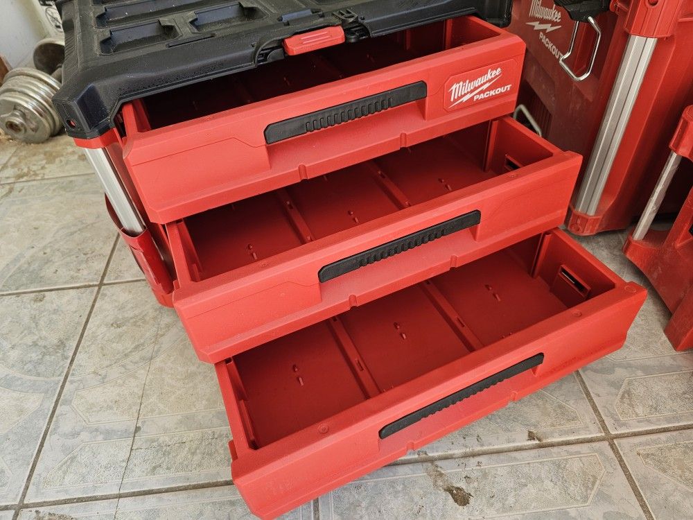 Milwaukee Pack Out 3 Drawer Box
