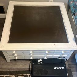 Display Coffee Table