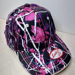 NEW Muddy Girl Camo hat