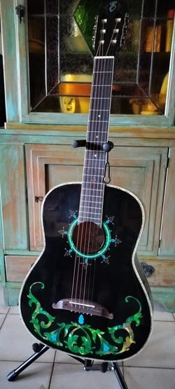 Esteban Duende Limited Edition acoustic electric classical guitar