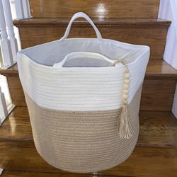 Woven storage basket