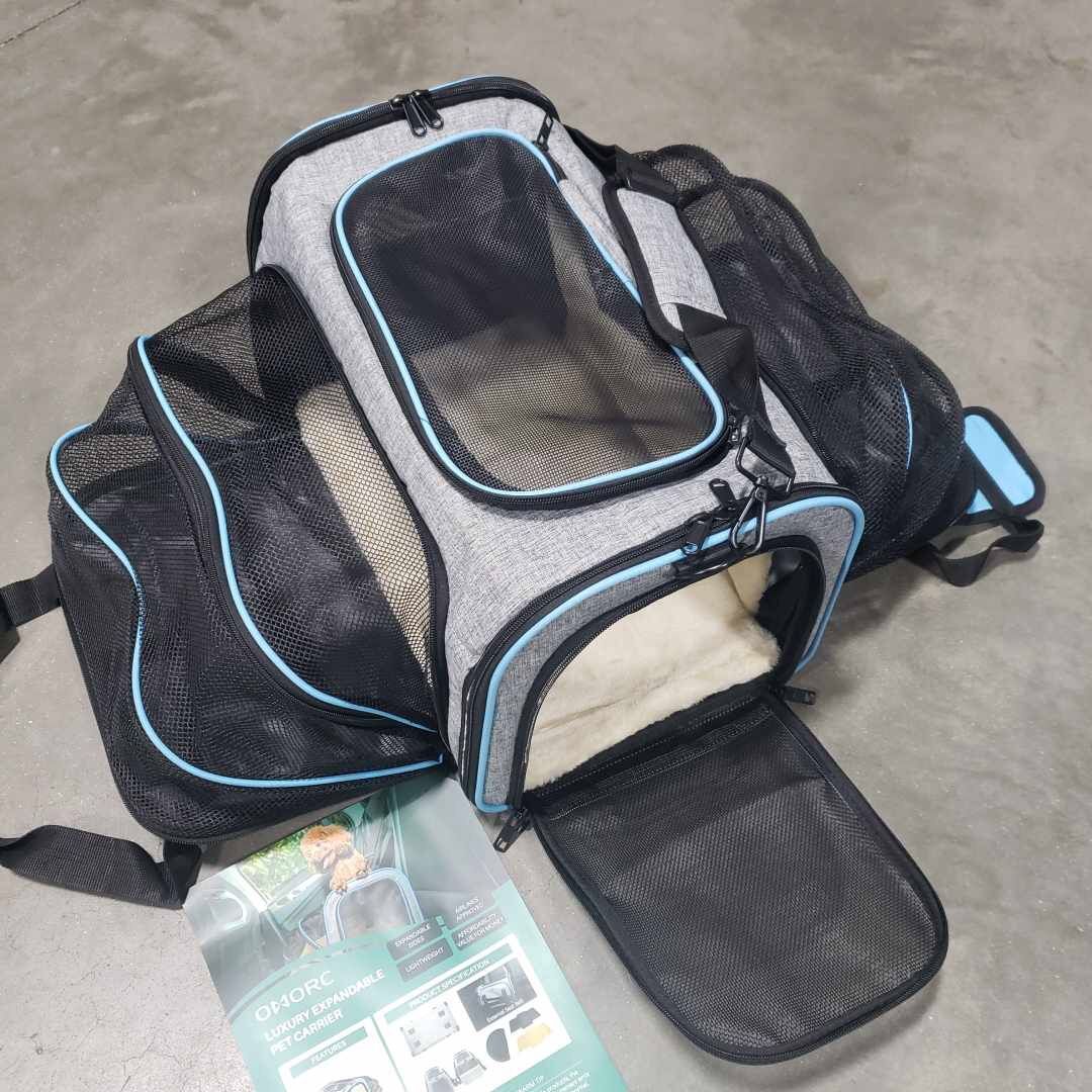 NEW Expandable Pet Carrier Bag Travel Bag