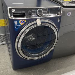 New Scratch And Dent GE Front Load Washer. 1 Year Warranty 