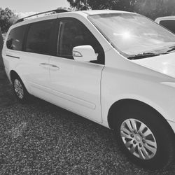 2012 Kia Sedona