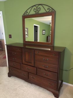 Kincaid Solid Wood Dresser with Mirror – Made in USA