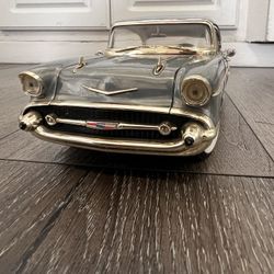 Diecast 1/18 scale Ertl American Muscle  1957 Chevrolet Bel Air RARE chrome color 