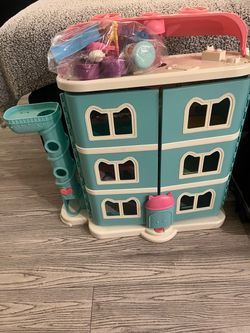 Kids Dollhouse / Playset with Accessories