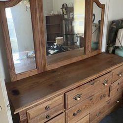 Dresser & Mirror 