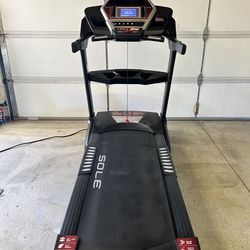 Sole F63 Treadmill