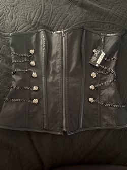 Spirit Halloween corset new