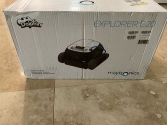 Dolphin Explorer E20 Robotic Pool Cleaner NEW