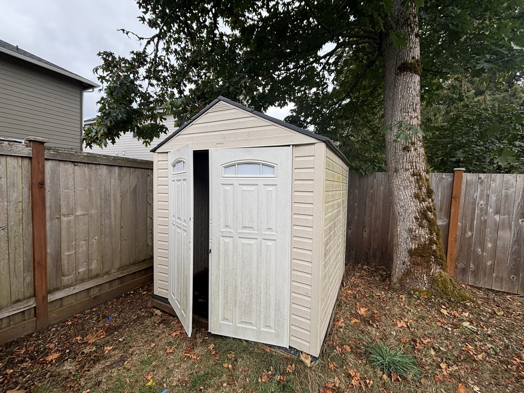 Rubbermaid 7x7 PVC Shed