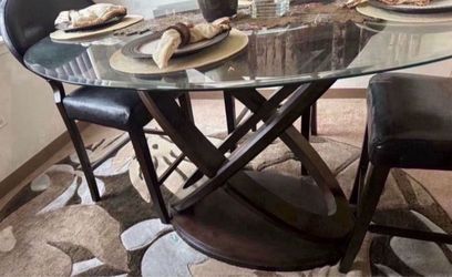 Ashley Furniture Circle Dinning Room Table/ Temperate Glass (Good Condition) PICKED UP (Read Description