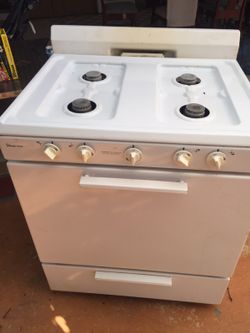 Gas stove