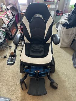 Quantum Edge 3 Power Wheelchair