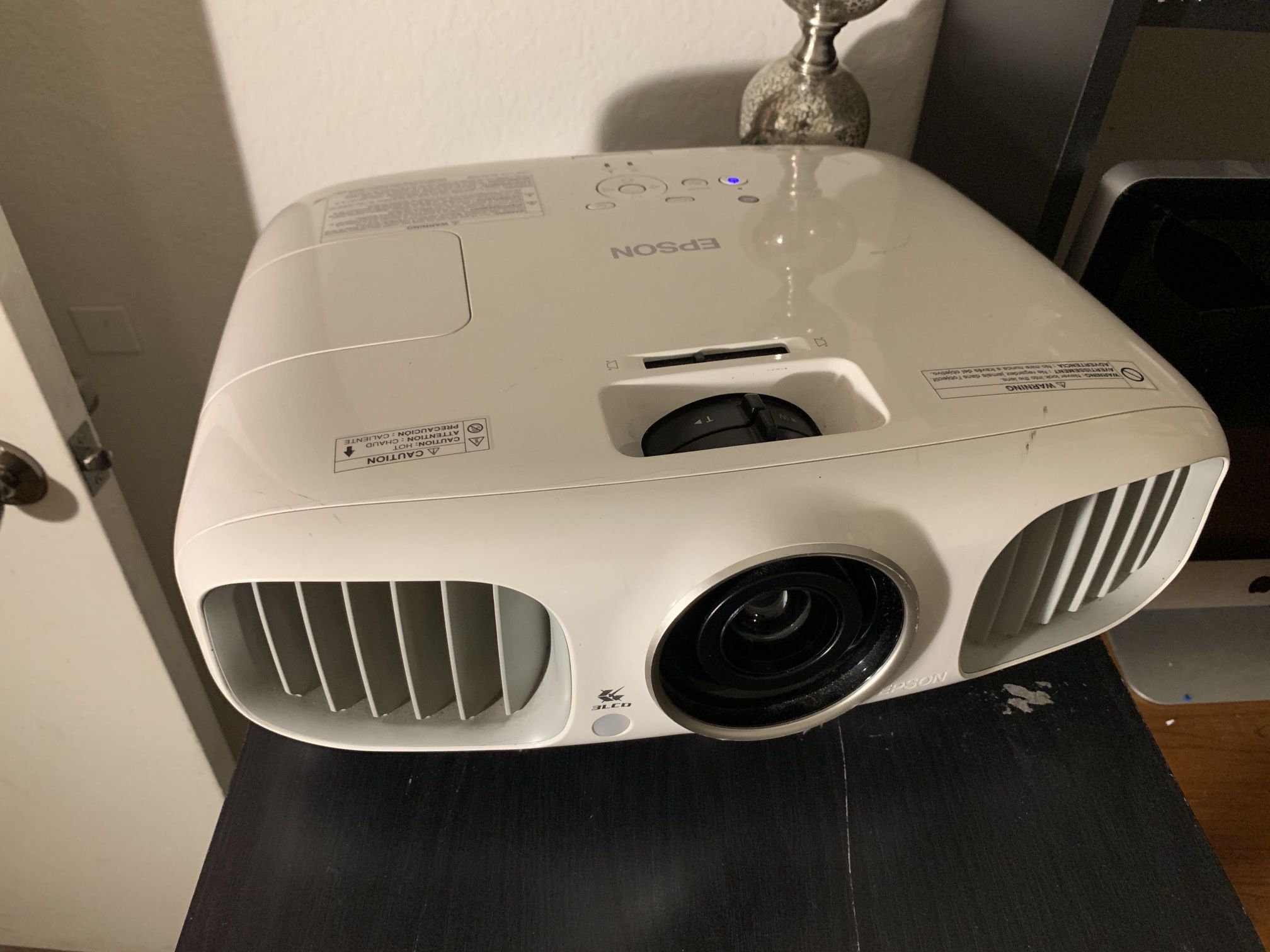 Epson Power lite Home Cinema 3020 With 3D Glasses