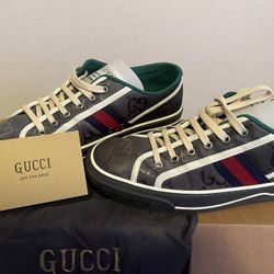Gucci Shoes 