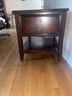 Short Dresser