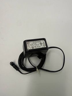 Shenzhen E-ONE E-AWB100-050A 5V 2A Switching Power Adapter AC DC Charger