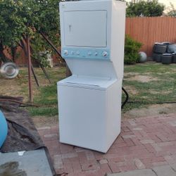 Stackable Washer Gas Dryer 