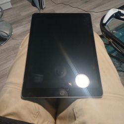 IPAD 9 64 GIG