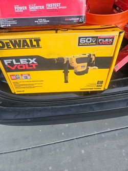 SUPER SPECIAL BRAND NEW DEWALT DCH614X1 SET