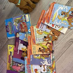 Scooby Doo, Plush Toy And Books 10
