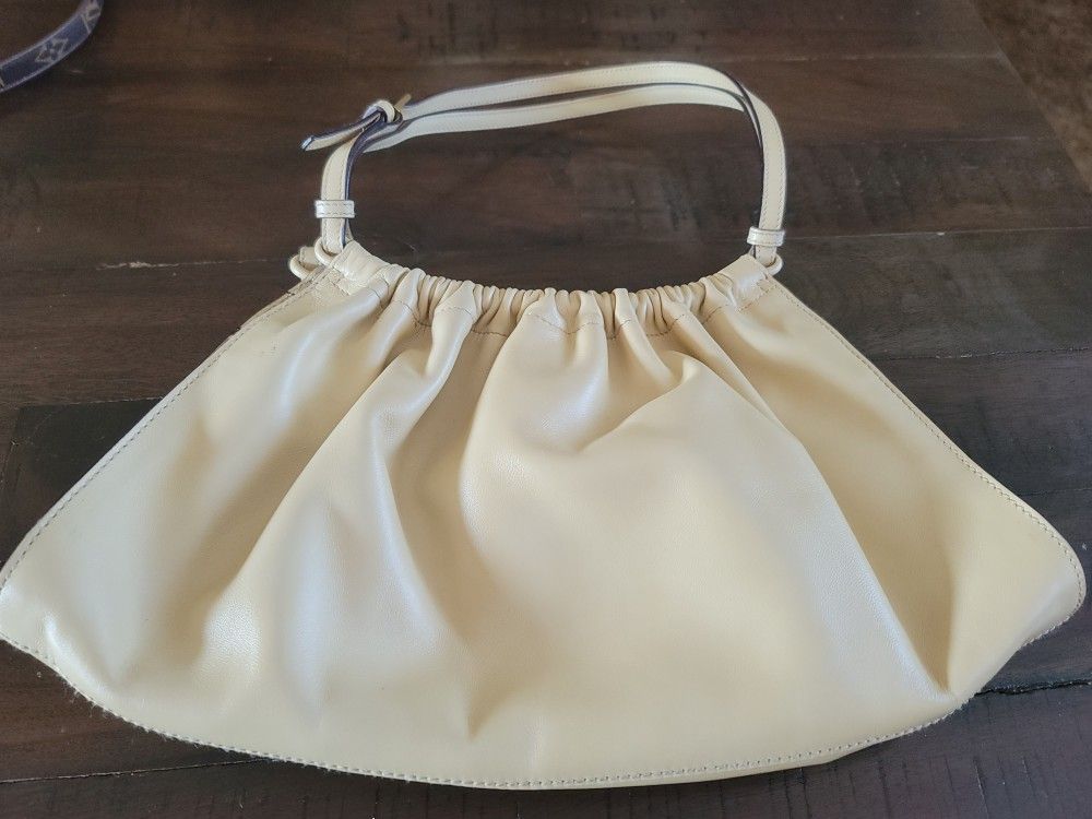 Women's Gucci Shirt $200 Pickup In Oakdale