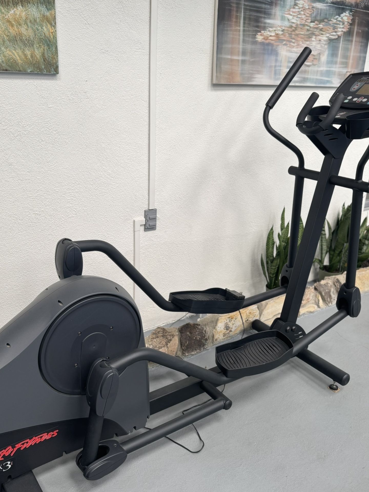 Life Fitness X3 Elliptical – Commercial Quality Home Cardio