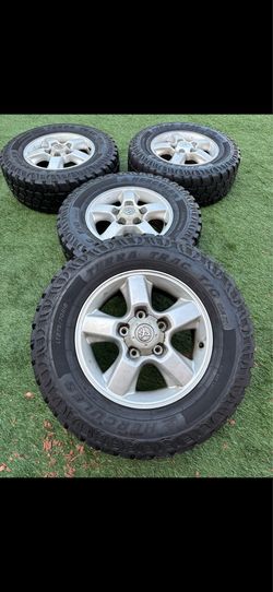 Land Cruiser wheels and tires