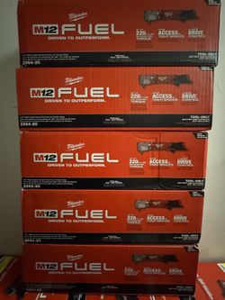 Milwaukee M12 3/8 Right Angle Impact Wrench 