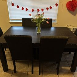 TABLE FOR SALE (6 CHAIRS)