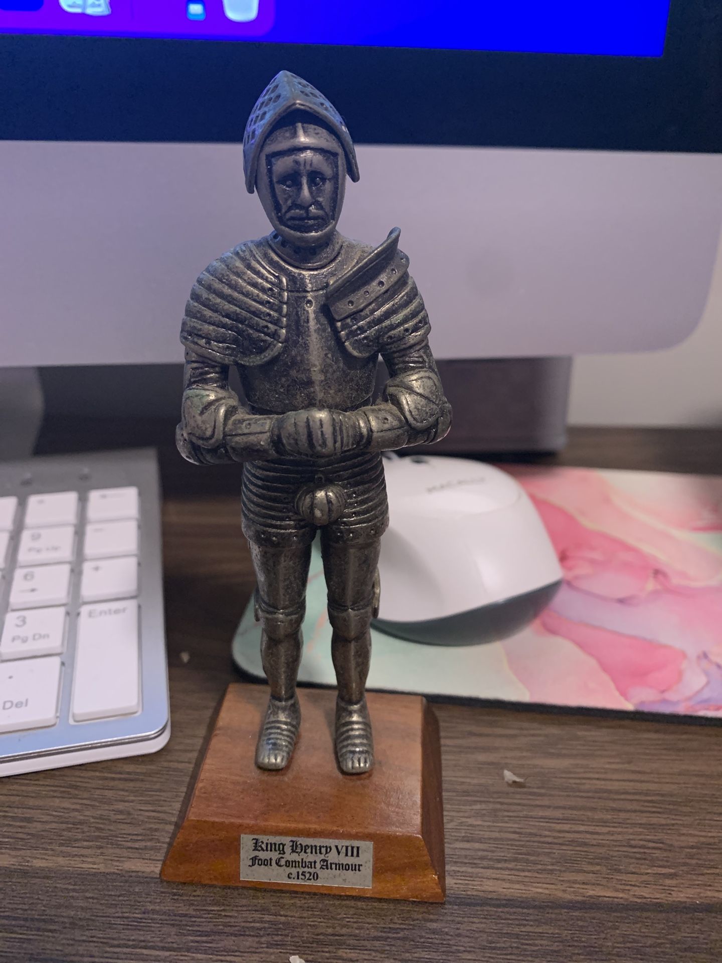 DESK TOP MINI KING HENRY VIII STATUE