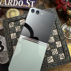 Samsung Galaxy Z Flip 5 512Gb Green Unlocked