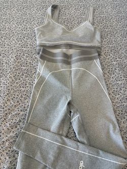 Alo Yoga Set
