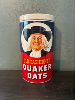 QUAKER OATS Old Fashioned Cookie Storage Jar w/ Lid. Approx. 9x5. Nice Condition