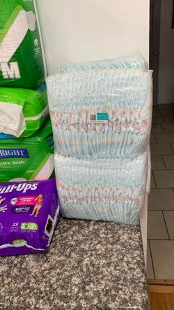 Pampers size 4