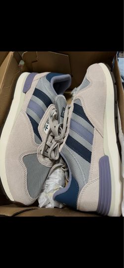 Adidas Low-Top Sneakers